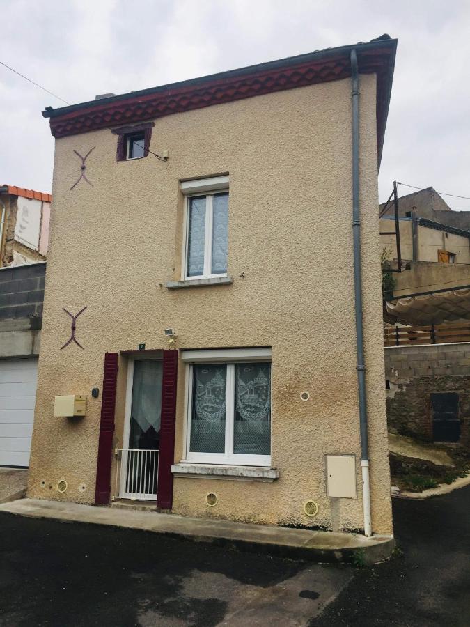 Petite Maison Au Coeur De L Auvergne Jumeaux ภายนอก รูปภาพ